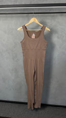 Macacão Canelado - Marrom Claro