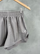 Short Esportivo - Cinza